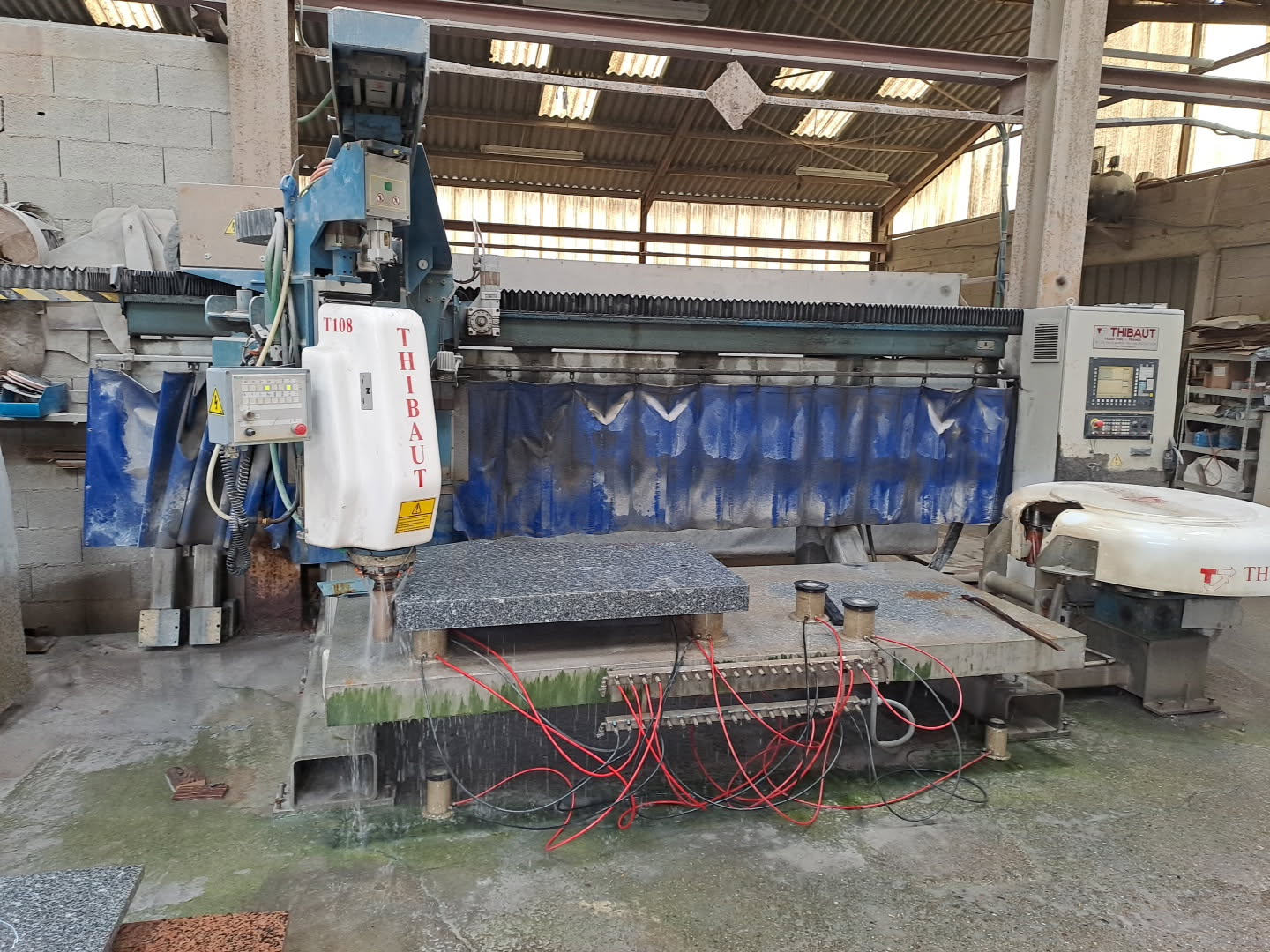 Centre de façonnage multifonctions d'occasion de marque THIBAUT Type T108A