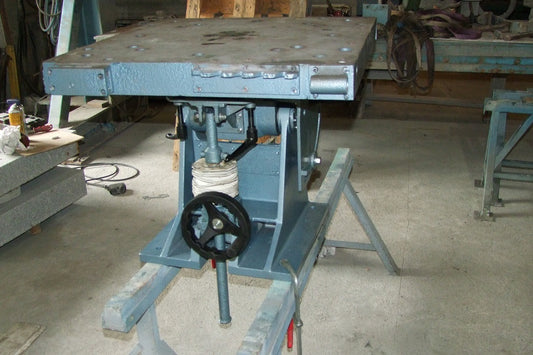 Table inclinable d'occasion de marque THIBAUT référence MO/283